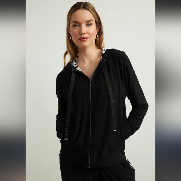 Joseph Ribkoff Women's Sz 10 Designer Graffiti Printed Black White Hooded Jacket - Picture 1 of 11